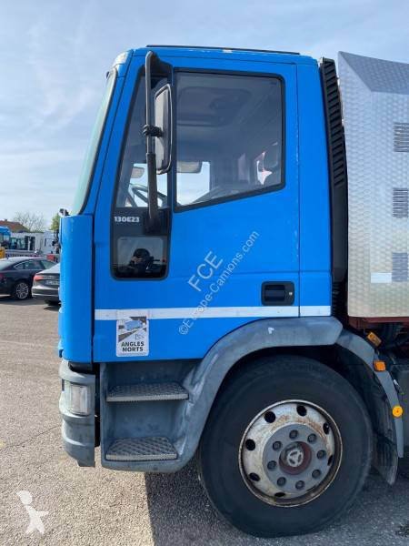 آلة لصيانة الطرق Iveco