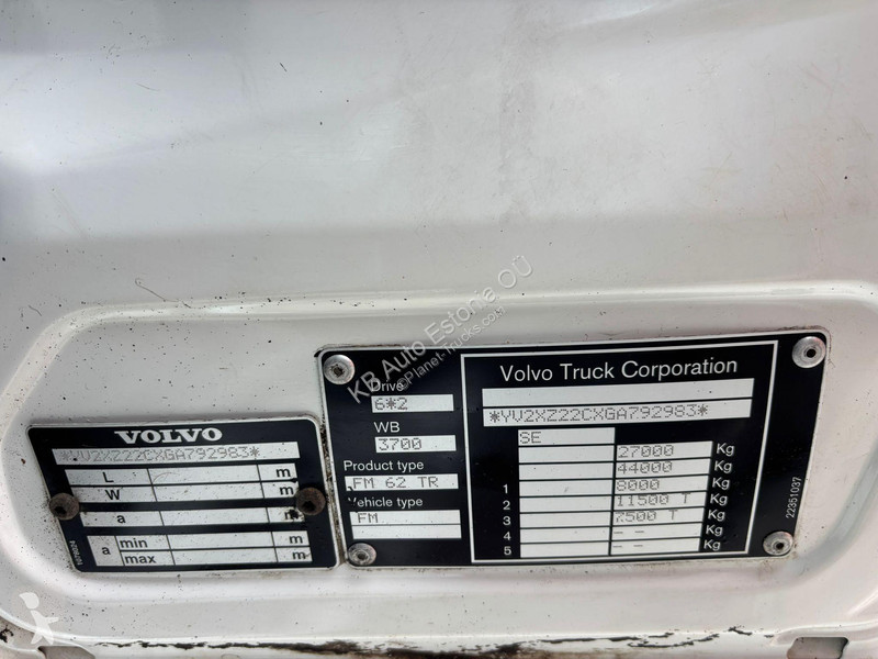 آلة لصيانة الطرق Volvo 410 6x2*4 JOAB ANACONDA...