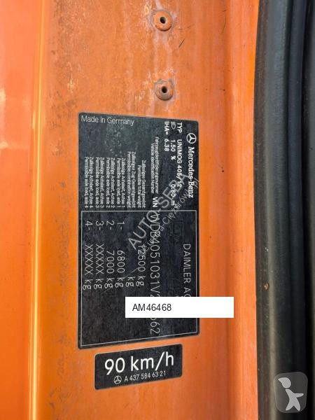 آلة لصيانة الطرق Mercedes Unimog 405/12...