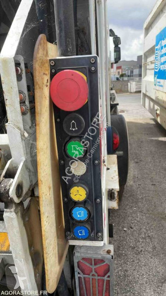 Engin de voirie Volkswagen POLO