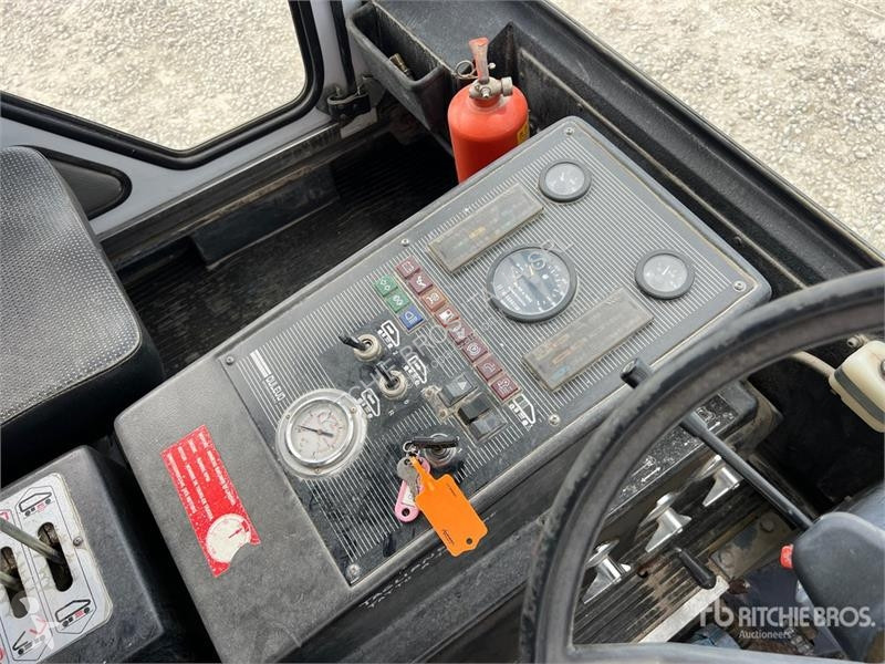 Vägmaskiner Dulevo 200/5 Sweeper Truck