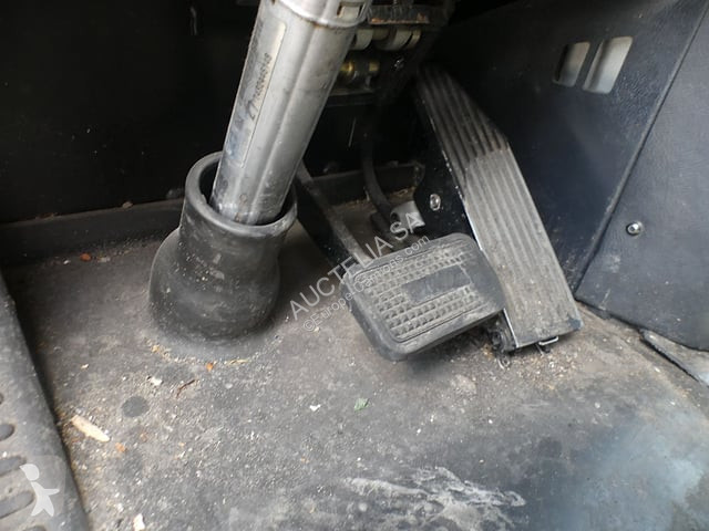 Vehículo de limpieza viaria Renault D19
