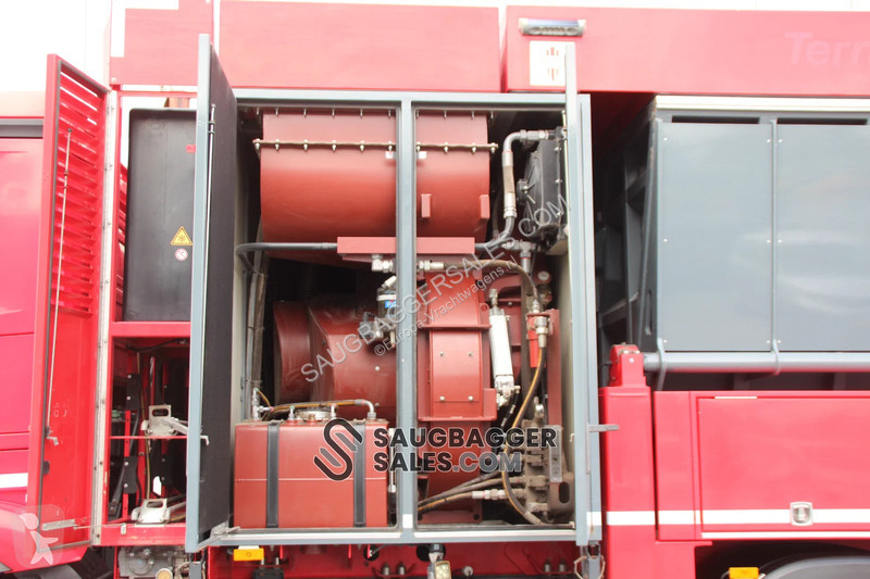 Gemeentevoertuig Mercedes 3251 RSP SAUGBAGGER 2020