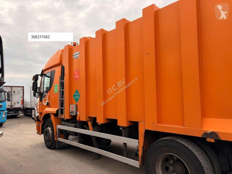Útfenntartó-és-karbantartógép Iveco 310 6X2 TOP...