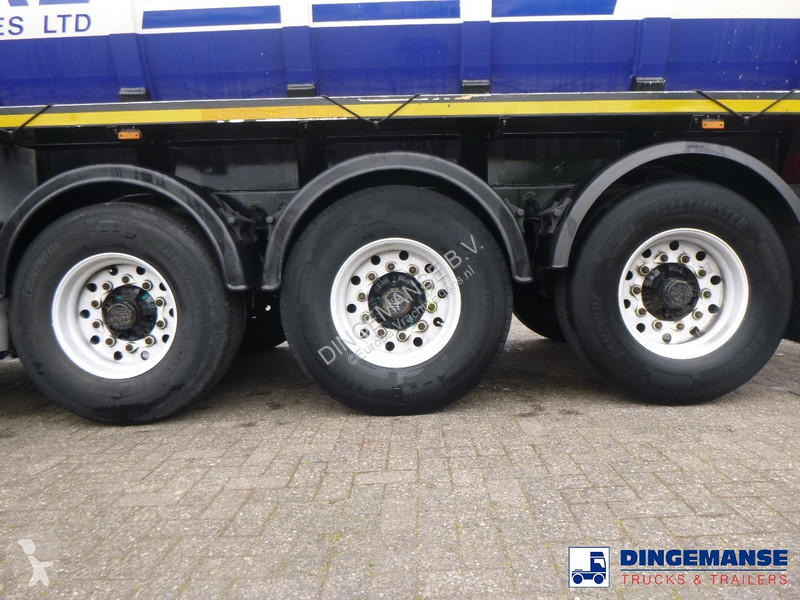 Gemeentevoertuig  Vacuum tank alu 30 m3 / 1...