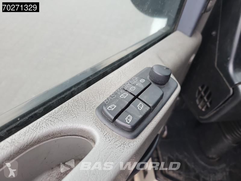 Utilaje pentru drumuri Mercedes 2630 6X2 17m3...
