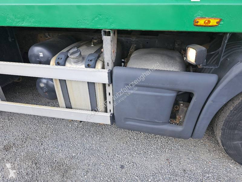 Vehículo de limpieza viaria Scania