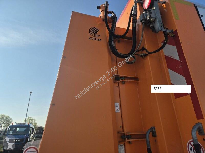 Silniční stroje Mercedes Schüttung System 2301