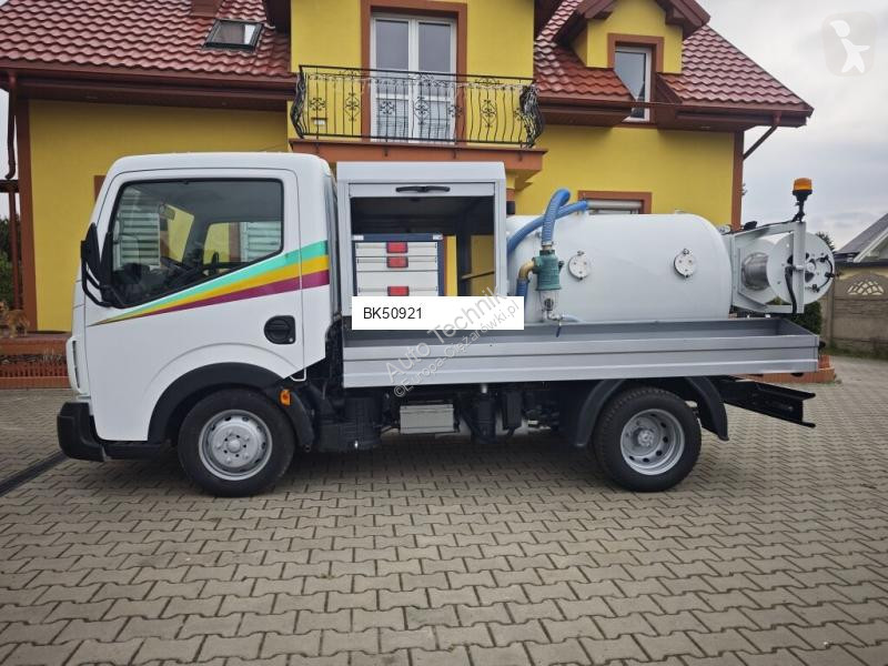 آلة لصيانة الطرق Renault Defco Combi