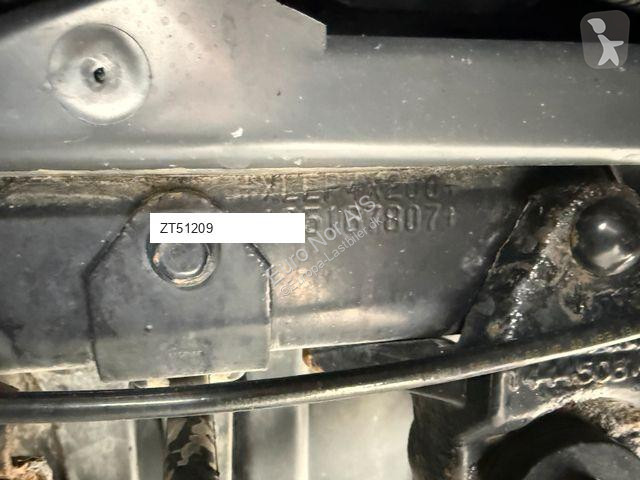 Maskine til vejarbejde  SCANIA P270 4x2...