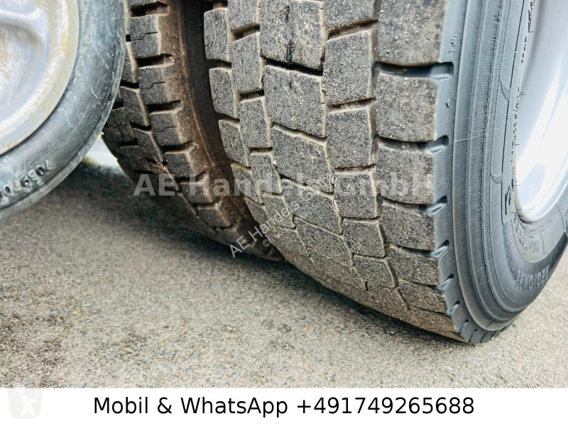 آلة لصيانة الطرق Volvo 250 Bucher Johnston VS...