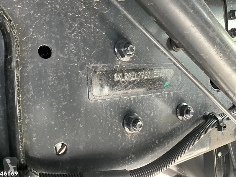 Vehículo de limpieza viaria DAF G XB 260...