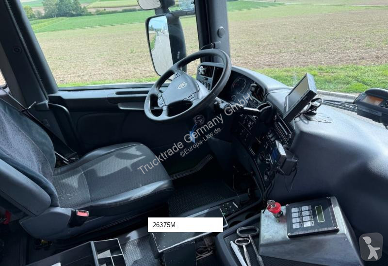 Silniční stroje Scania 589 G 440 LB