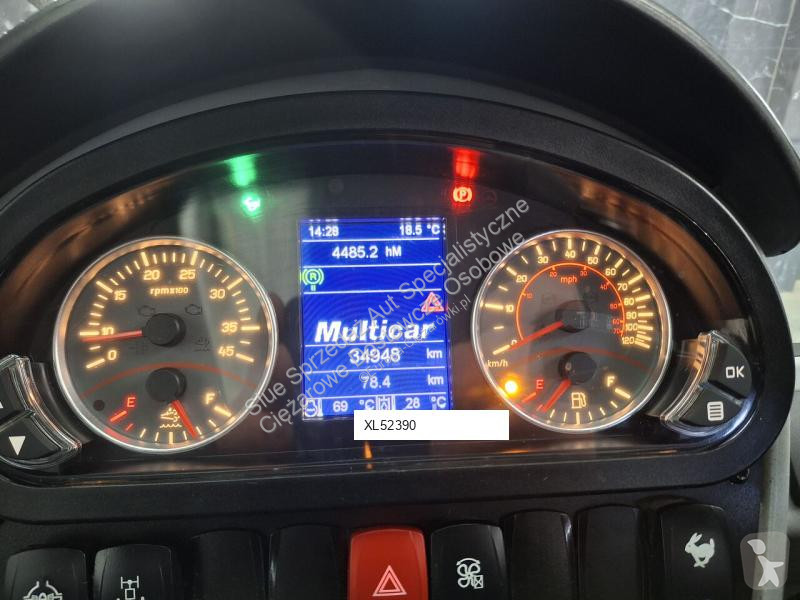 Vehículo de limpieza viaria Multicar M-series...