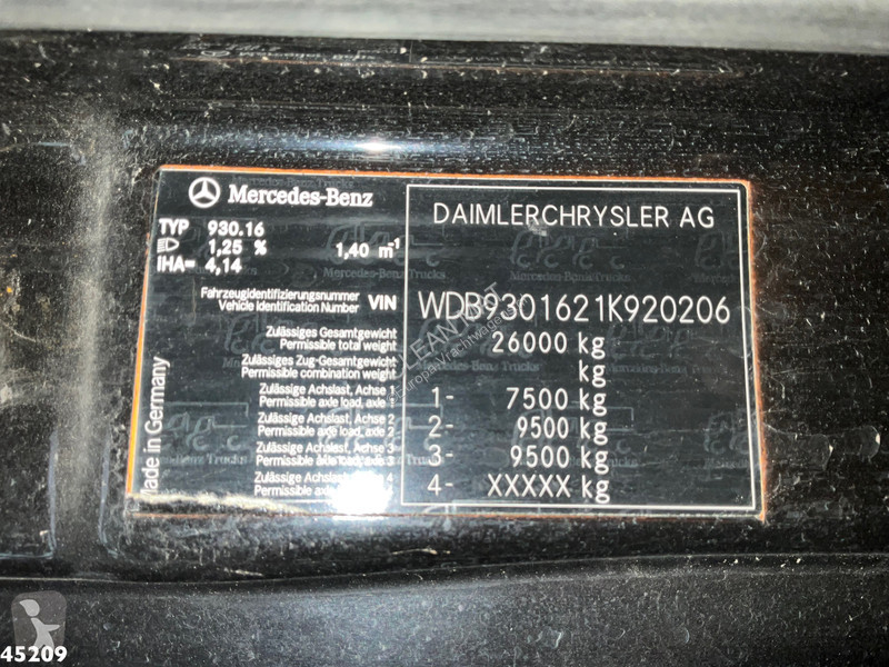Коммунальная техника  Mercedes 3336 6x4 Euro 3...