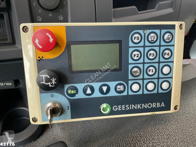 Utilaje pentru drumuri Volvo 350 Euro 6 NORBA...