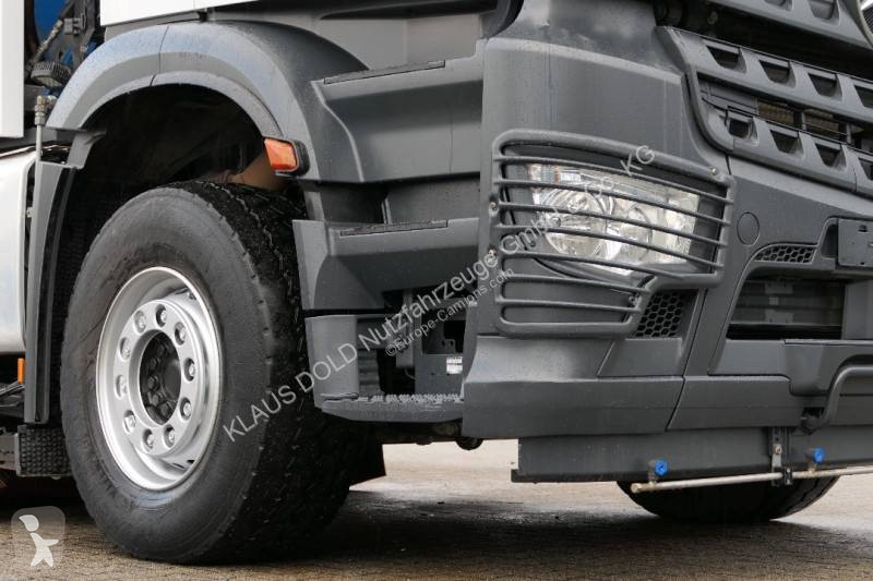 Utilaje pentru drumuri Mercedes