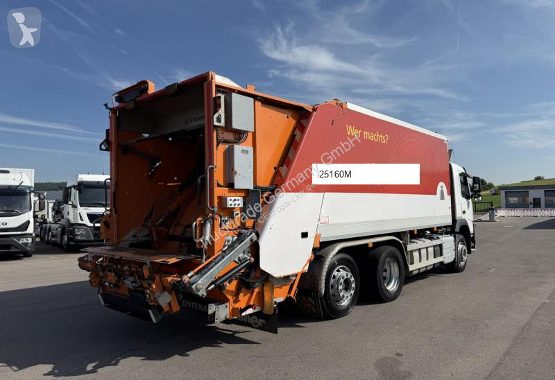 Silniční stroje Volvo FM-330