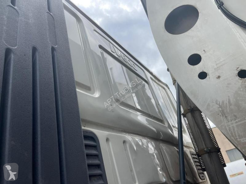 Utilaje pentru drumuri Iveco 330
