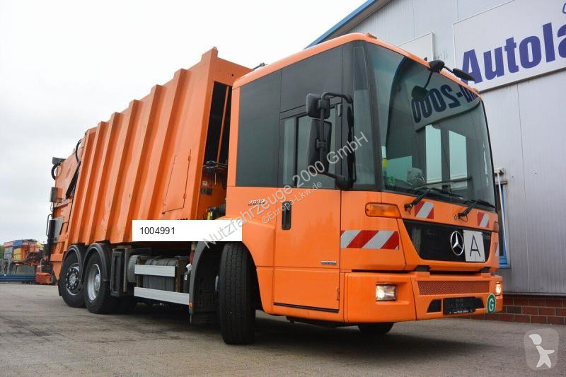 Gemeentevoertuig Mercedes