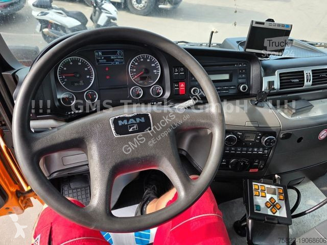Vägmaskiner MAN TGS / 4X4 ALLRAD / Kipper + Kran