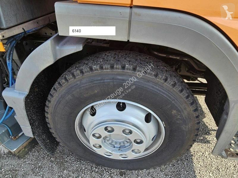 Silniční stroje Mercedes