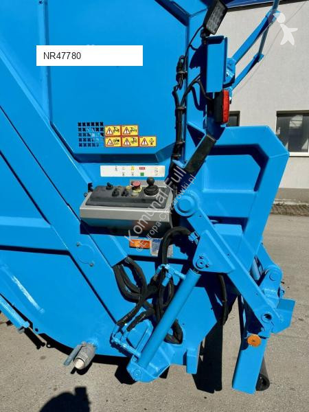 Engin de voirie Scania P280 2 chamber garbage...