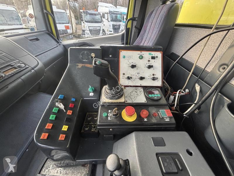 شاحنة Mercedes 2628