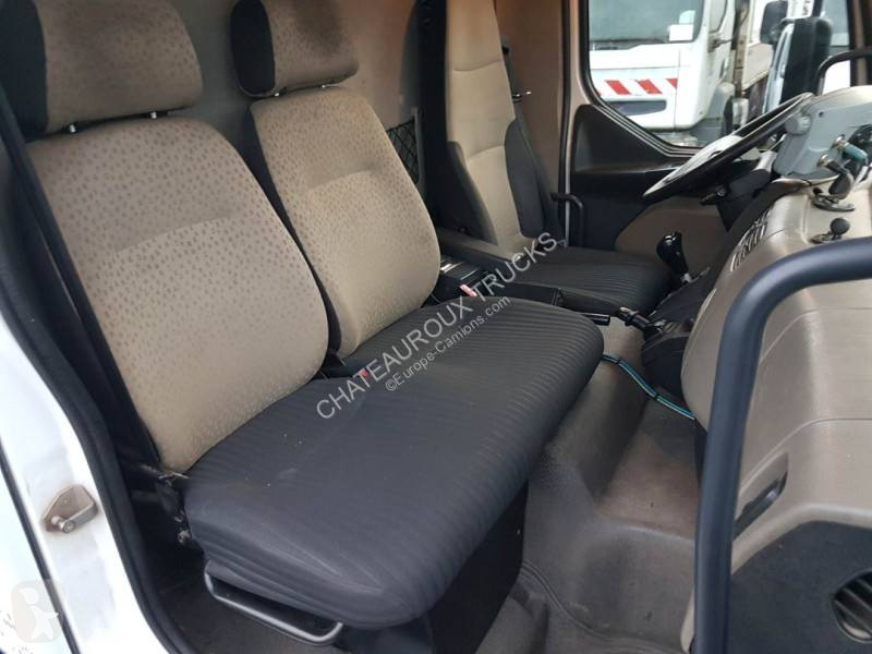 آلة لصيانة الطرق Renault