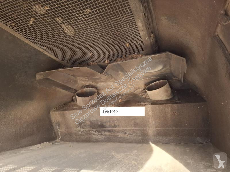 آلة لصيانة الطرق Renault 260