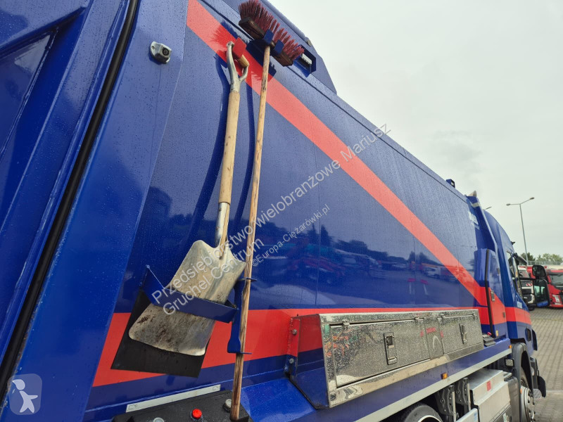 Engin de voirie Scania P340 LB 6X2*4 / JOAB...