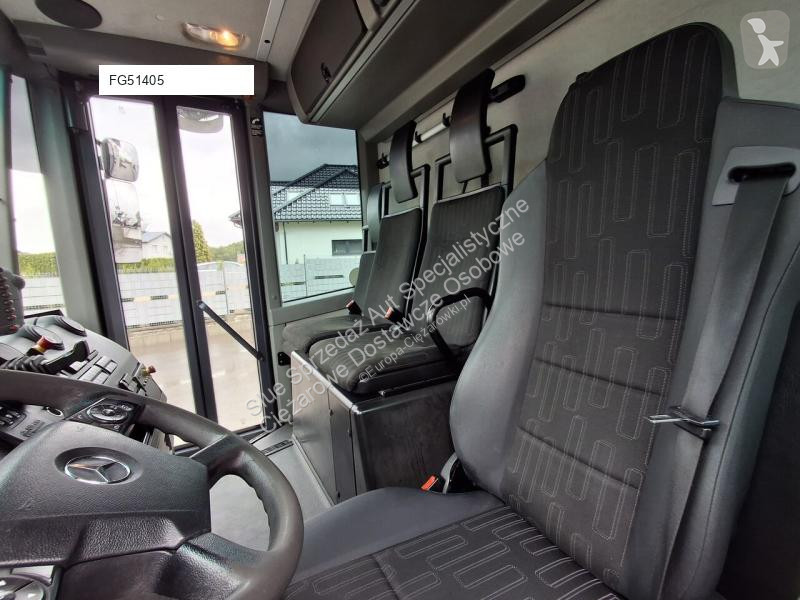 Silniční stroje Mercedes press 522 Zoeller
