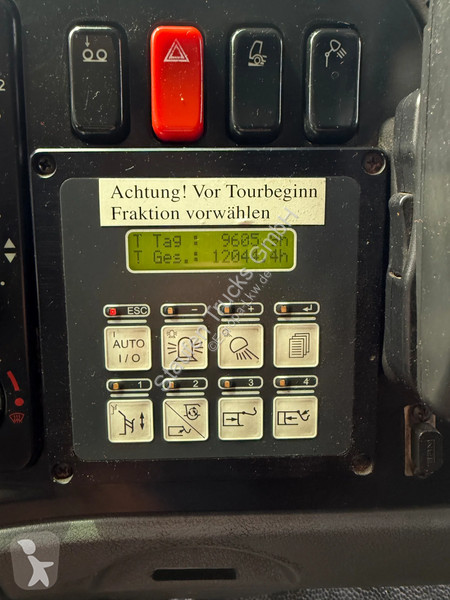 Engin de voirie Mercedes 2529 6 Stück Müllwagen...