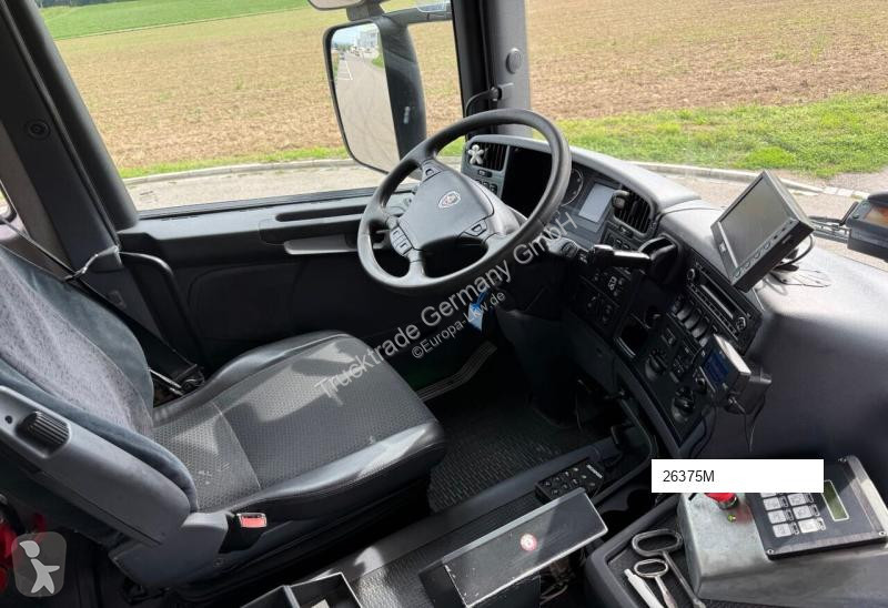 Silniční stroje Scania 589 G 440 LB