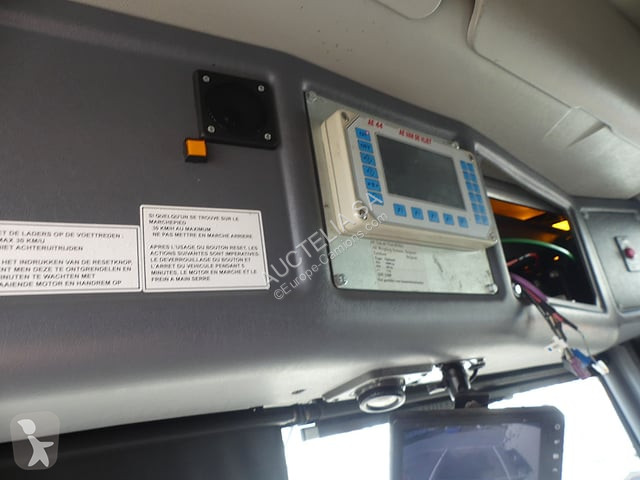 Vehículo de limpieza viaria Renault D19