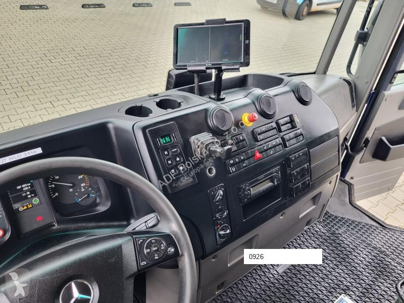 Vehículo de limpieza viaria Mercedes MF300 L200...