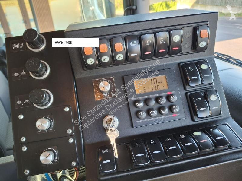 آلة لصيانة الطرق Scania BROCK SL200 CMAR