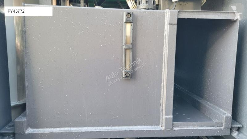 Engin de voirie Renault WATER STREET CLEANER...