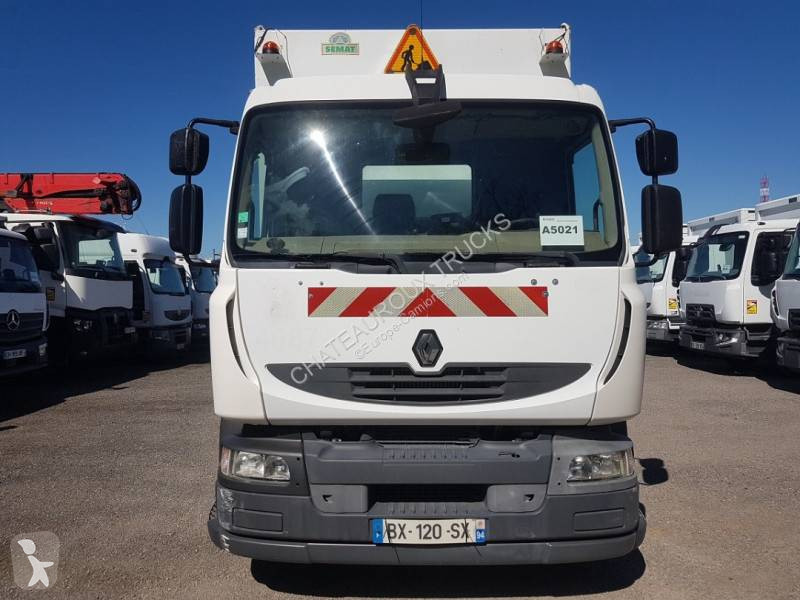 Engin de voirie Renault