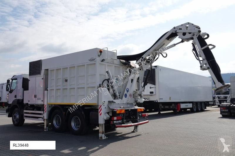 Vägmaskiner Renault MTS SAUGBAGGER 3A11T