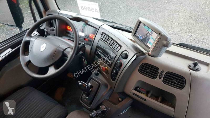 آلة لصيانة الطرق Renault