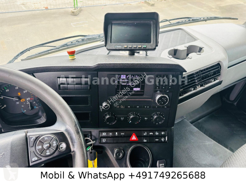 Engin de voirie Mercedes 2533 M ClassicSpace BL...