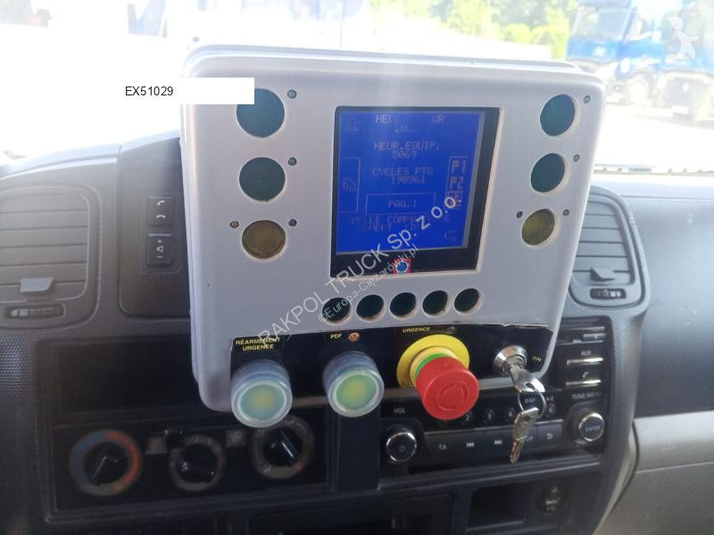 Engin de voirie Nissan NT400/ MODEL35.12...