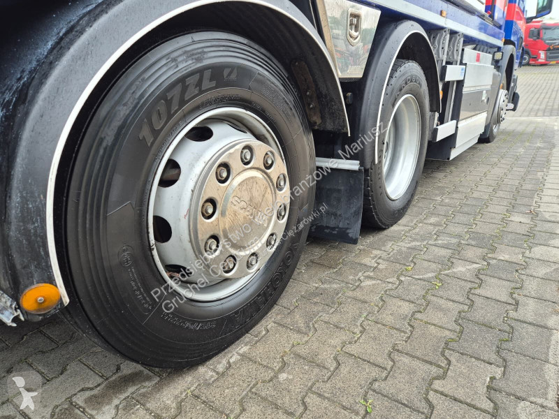 Engin de voirie Scania P340 LB 6X2*4 / JOAB...