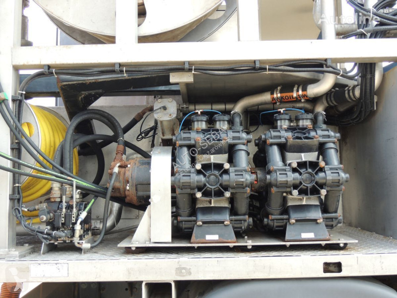 آلة لصيانة الطرق Scania Aquateq DMU-4612 Ecovee