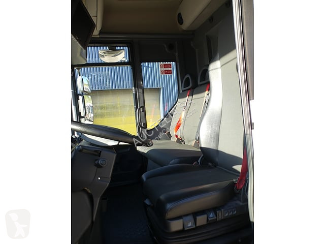 Vehículo de limpieza viaria Renault D19