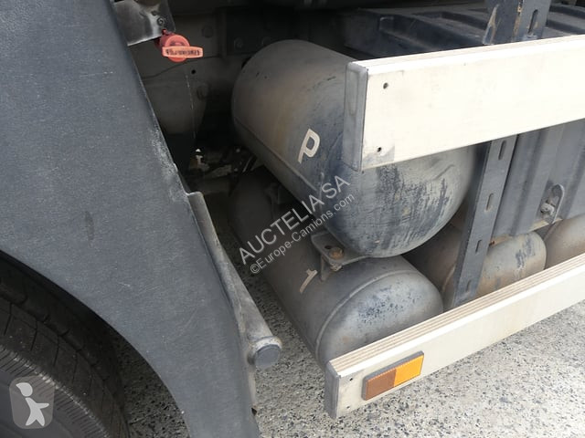 Vehículo de limpieza viaria Renault D19