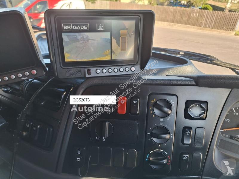 Utilaje pentru drumuri Mercedes 1829 Zamiatarka...
