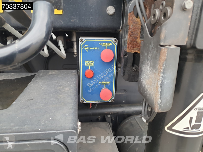آلة لصيانة الطرق Scania P360 P 8X2 Hiab 211 BW...