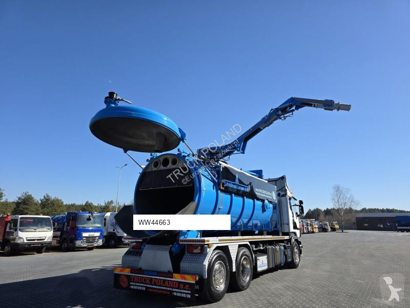 Utilaje pentru drumuri Scania Larsen FlexVac 311